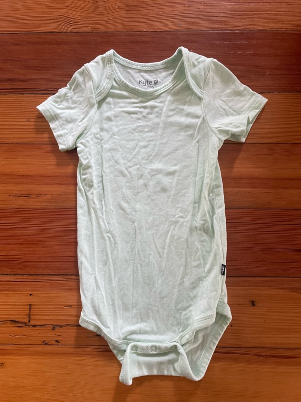 Kyte Baby 6-12M Bodysuit